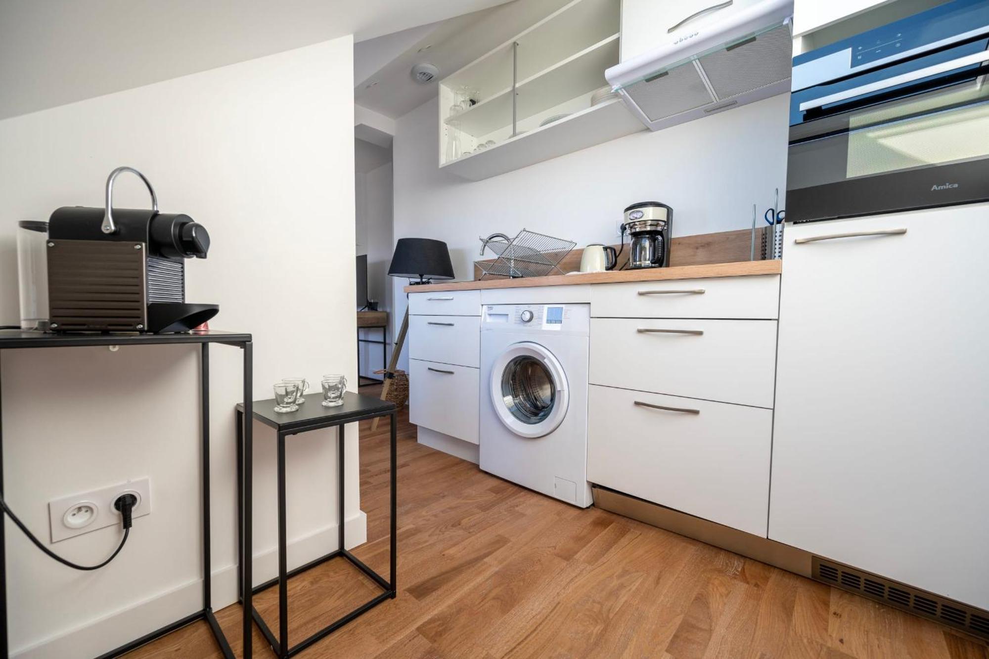 Le Poulorio 12 - T2 - Proche Gare - Dernier Etage By Locly Apartment Лориан Екстериор снимка